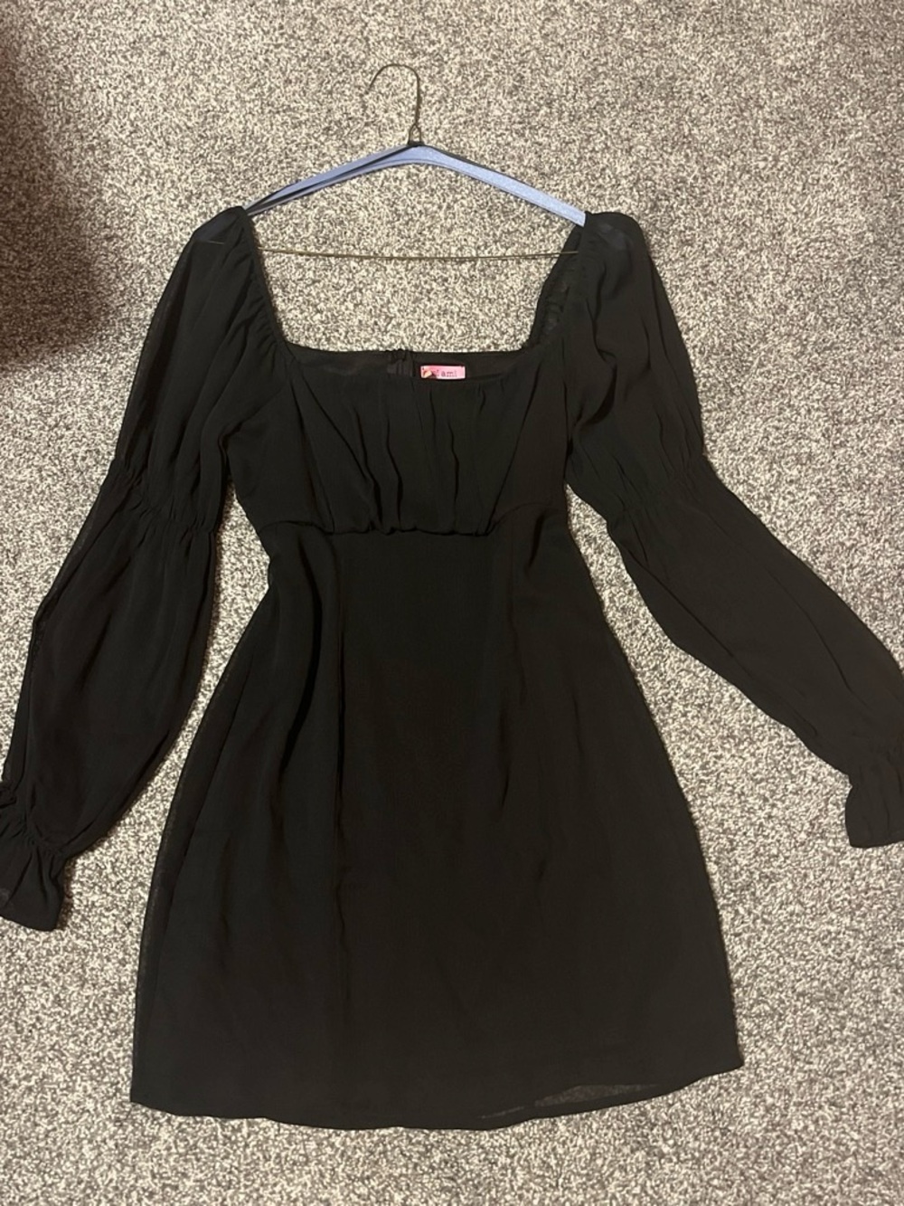 Francesca's Collections Black Long-Sleeve Square-Neck Mini Dress